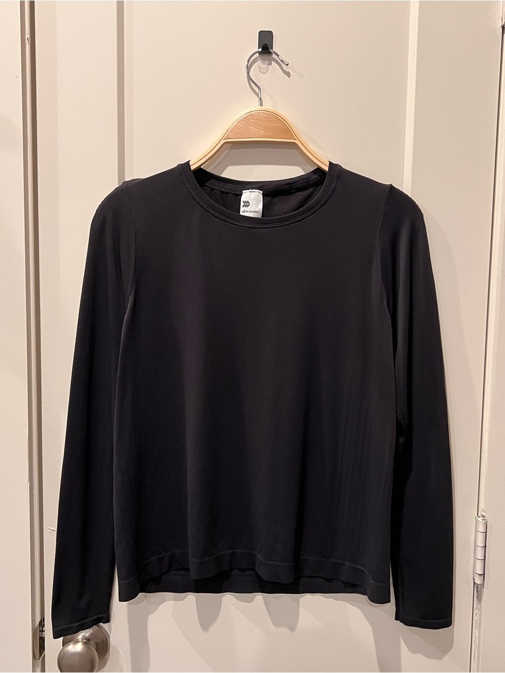 Never worn..all in motion Black Long-Sleeve Crewneck Top